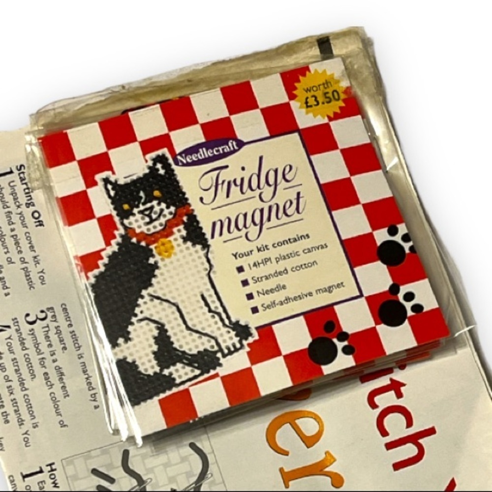 Needlecraft Cat Fridge Magnet Kit Complete Lot of 4 Crafters 1997 Plastic Canvas